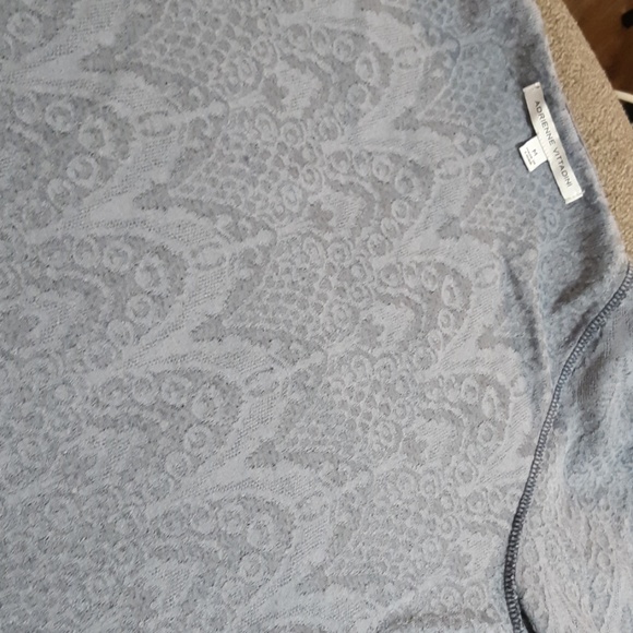 Adrienne Vittadini sweatshirt - Picture 8 of 8